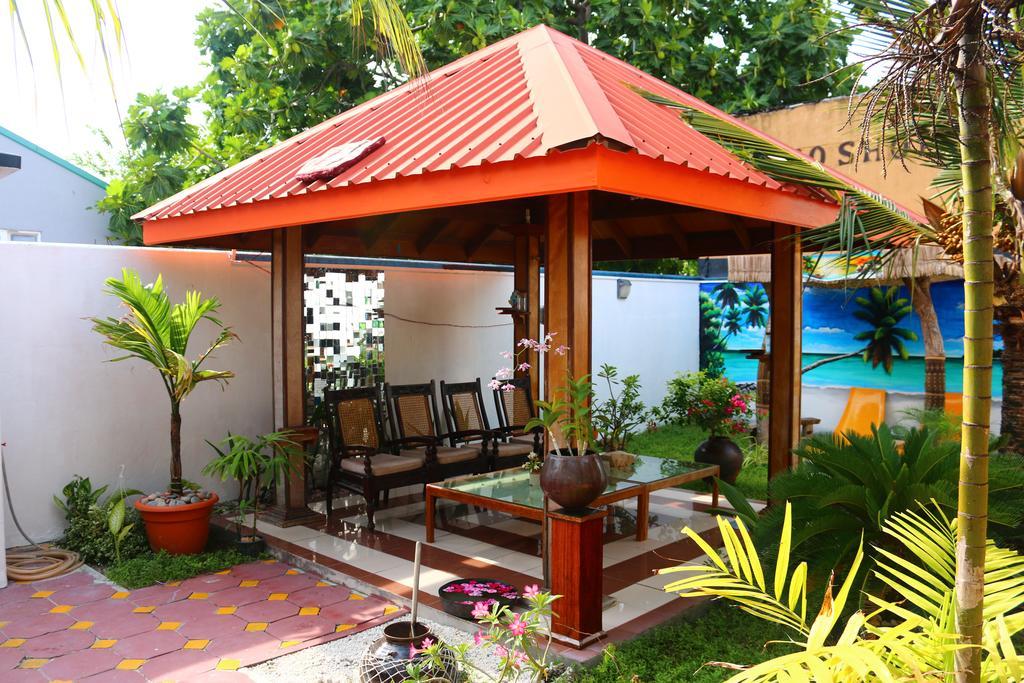 Natural Surf House Ostello Himmafushi Esterno foto