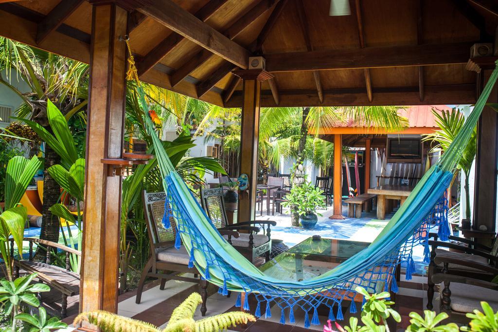 Natural Surf House Ostello Himmafushi Esterno foto